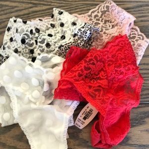 Victoria’s Secret Lacie Thongs